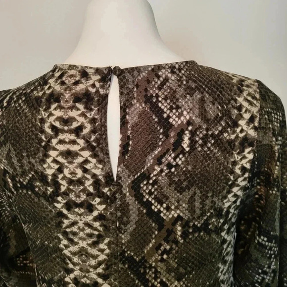 H&M Snake Print Shift Dress(2) - Picture 4 of 8